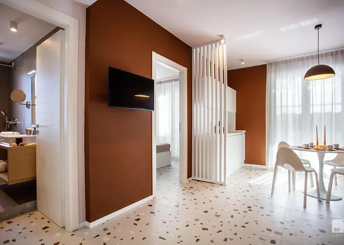 The Lady C - High Tropea