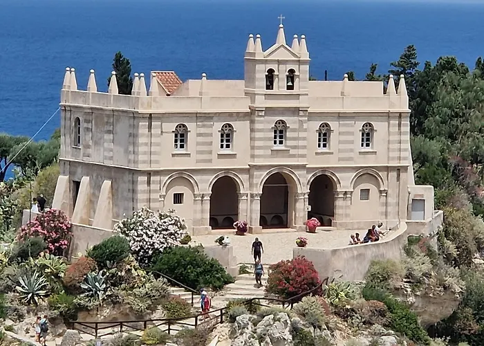 The Lady C - High Tropea