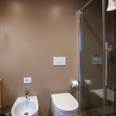 The Lady C - High * Tropea